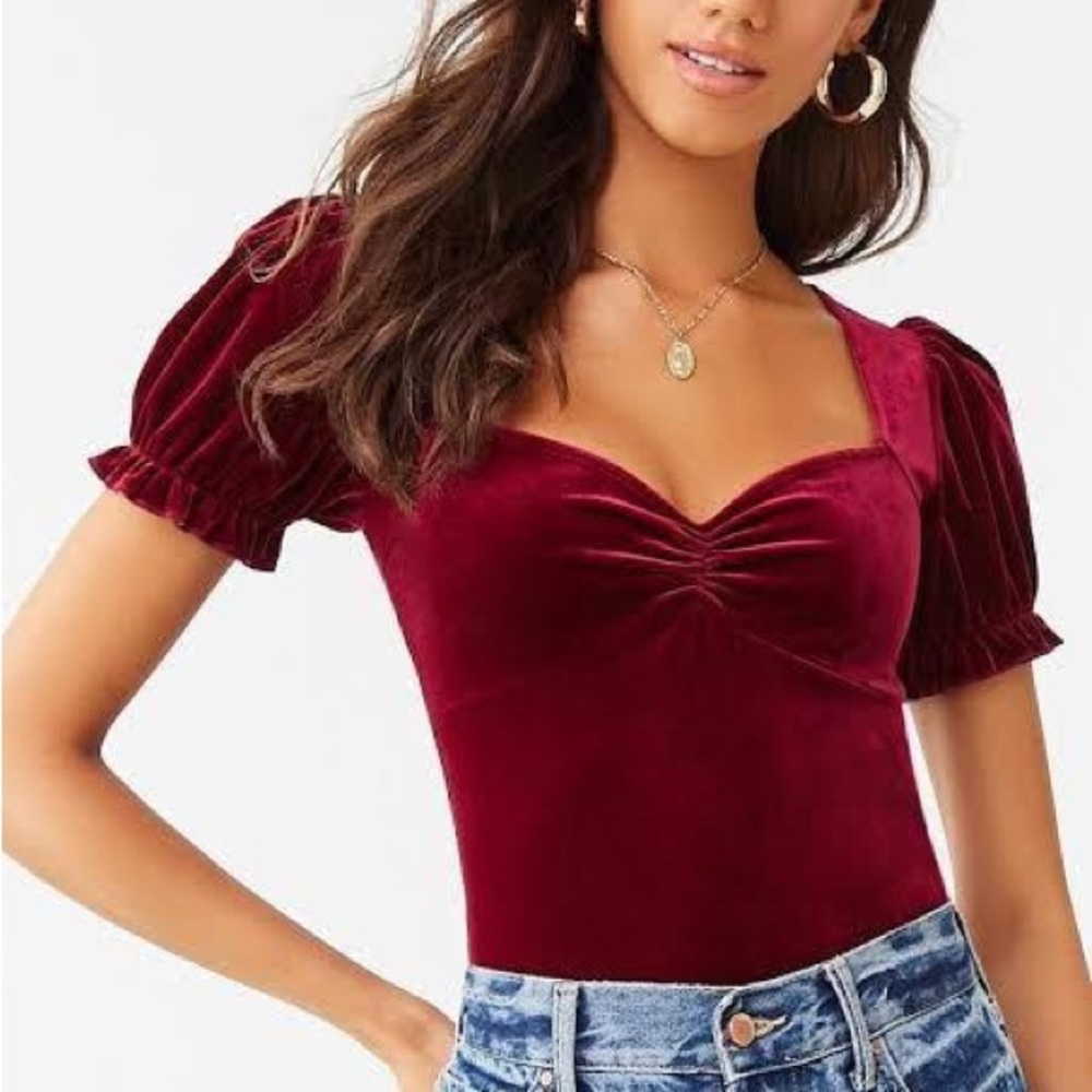 Red Fitted Top with Puff Sleeves and Ruched Neckline